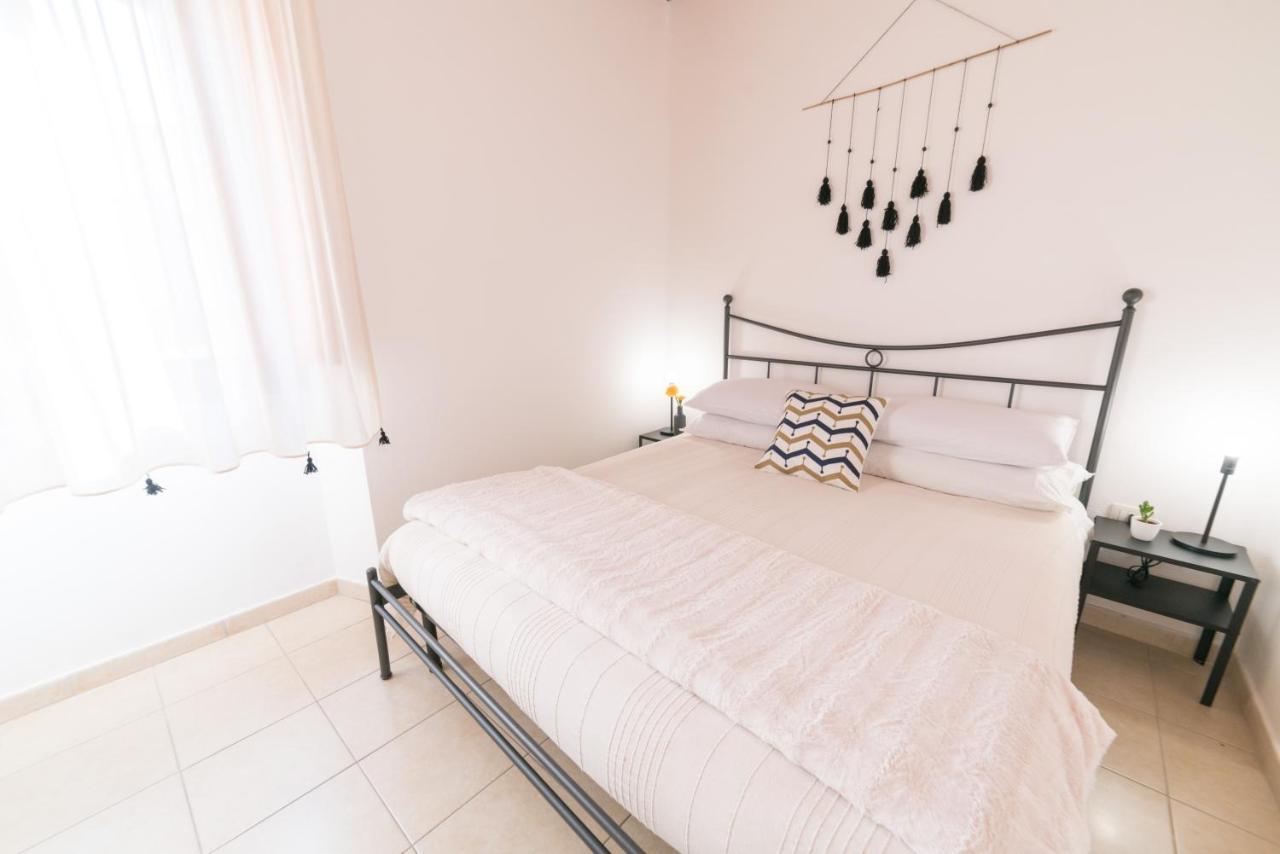 Yenne Rooms Wifi-Ac Cagliari Exterior foto