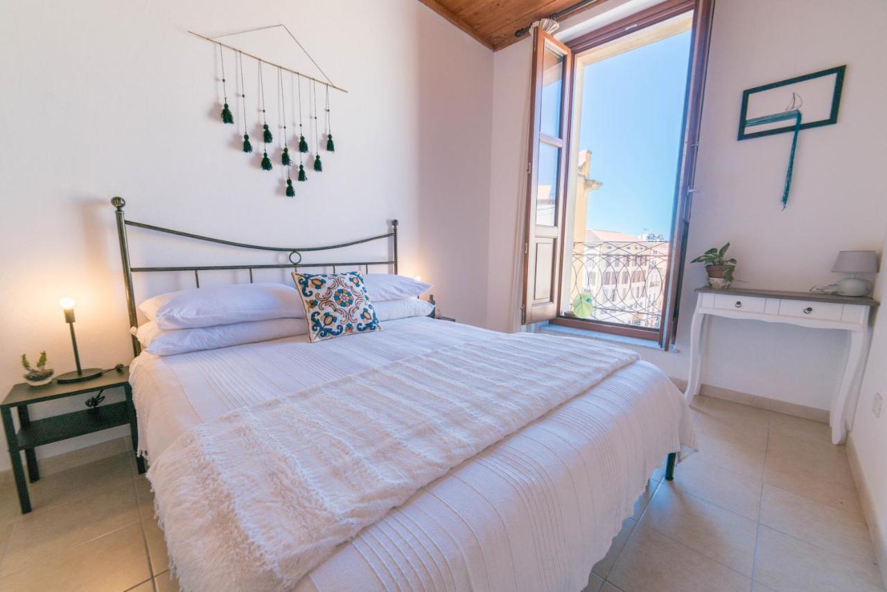 Yenne Rooms Wifi-Ac Cagliari Exterior foto