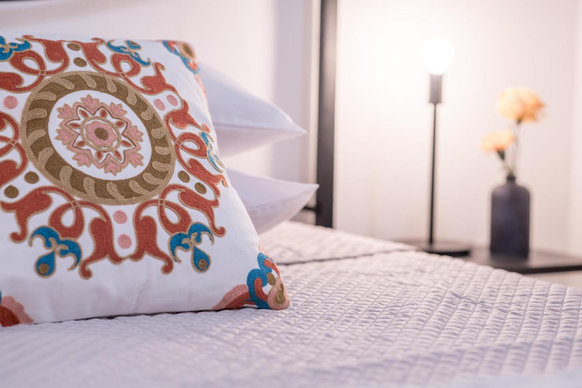 Yenne Rooms Wifi-Ac Cagliari Exterior foto